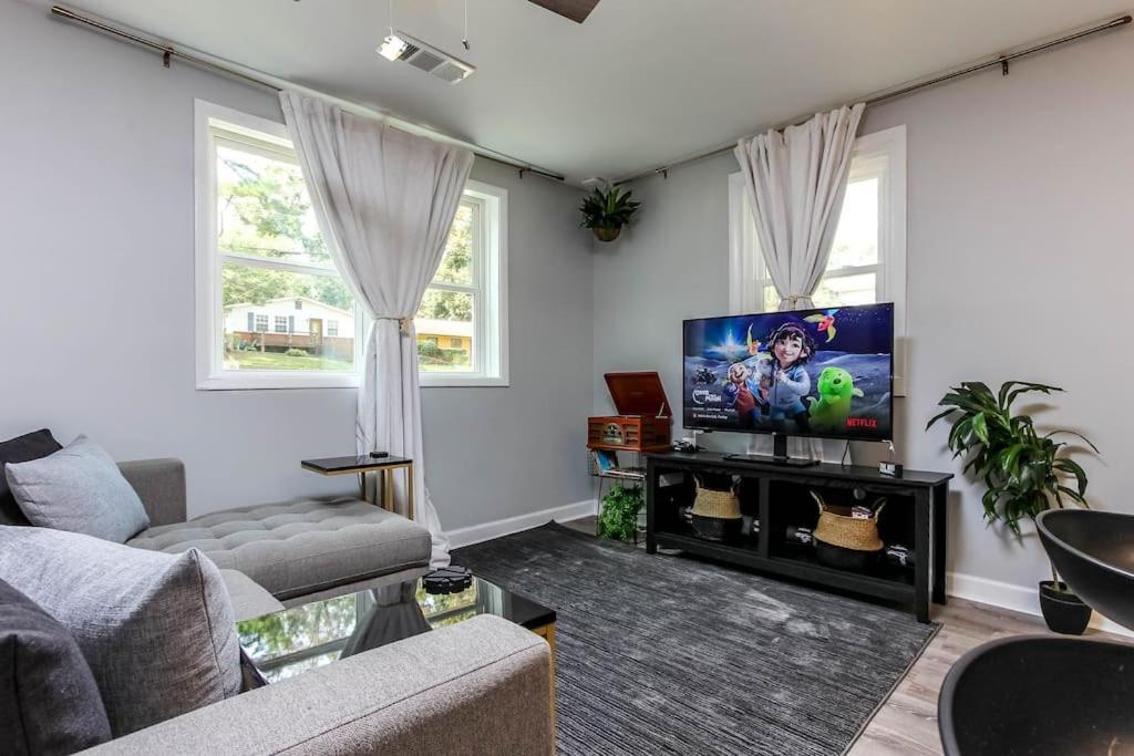West End Bungalow Perfect To Work, Play, & Escape Atlanta Zewnętrze zdjęcie