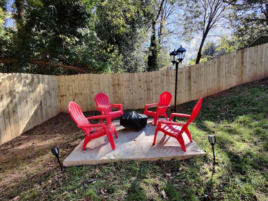 West End Bungalow Perfect To Work, Play, & Escape Atlanta Zewnętrze zdjęcie