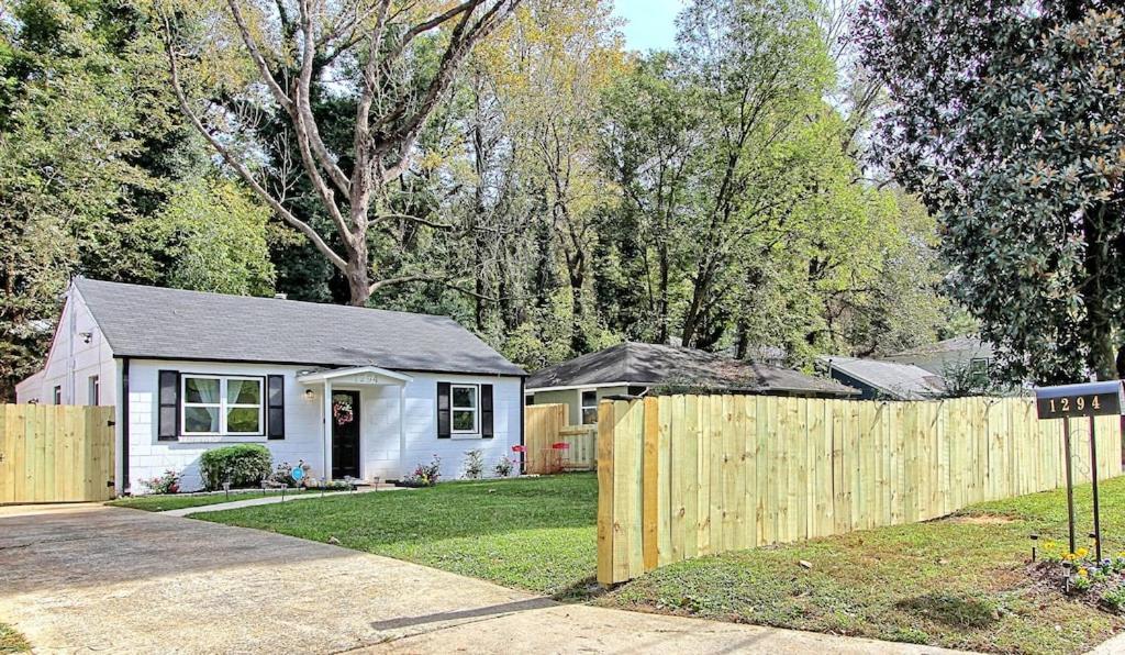 West End Bungalow Perfect To Work, Play, & Escape Atlanta Zewnętrze zdjęcie